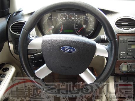 Ford 福特 Focus 1.8 照片5