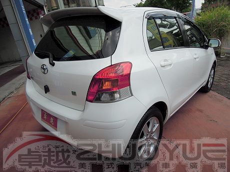 2011 Toyota豐田 Yaris  照片10