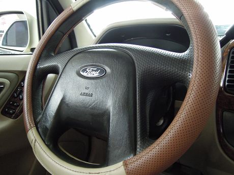 2004 Ford 福特 Escape 照片3