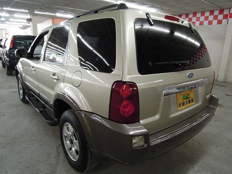 2004 Ford 福特 Escape 照片10