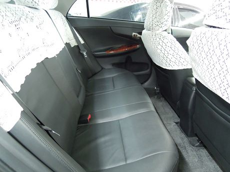 Toyota豐田 Altis 照片6