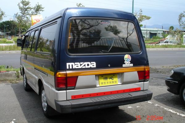 E2000 12人座加長型 實車實價 照片8