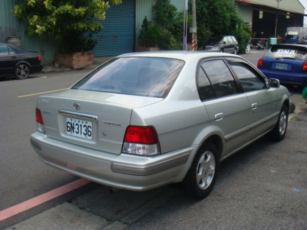 TOYOTA TERCEL 照片2