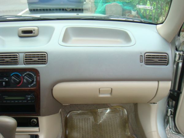 TOYOTA TERCEL 照片10