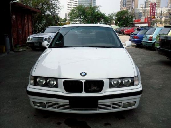 96年BMW318-1.6稅金-好開省油 照片1