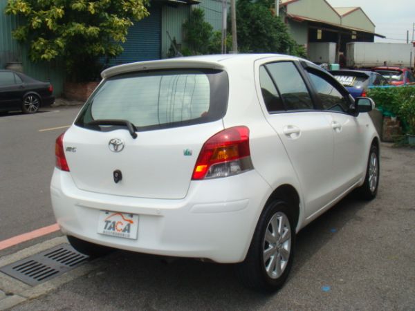 TOYOTA YARIS 照片2