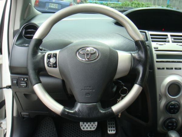 TOYOTA YARIS 照片9