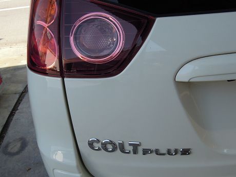 2010 三菱 Colt Plus 照片9