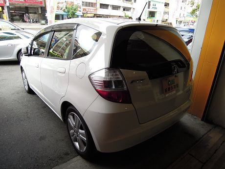 2010 Honda 本田 FIT 照片10