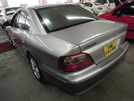 2002  三菱 Galant 照片10