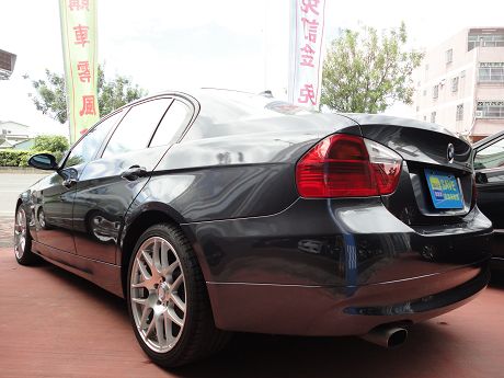 BMW 寶馬 3系列 320 照片10