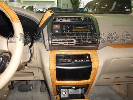 Nissan 日產 Serena QRV 照片6