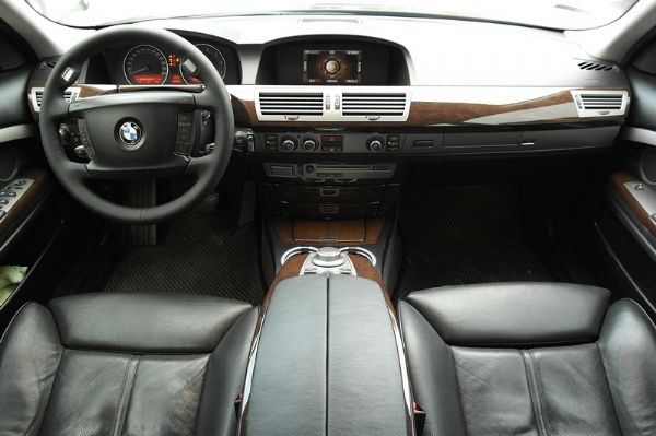 2006年Bmw 740Li 輕鬆入主 照片3