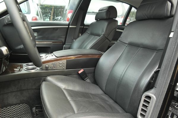 2006年Bmw 740Li 輕鬆入主 照片7