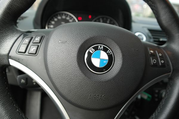 ★小瑋嚴選☆08 Bmw 120i 照片4