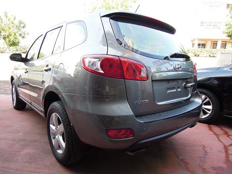 Hyundai 現代 Santa FE 照片10