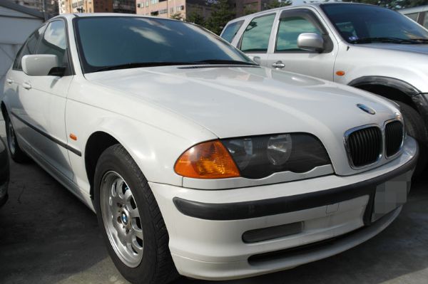 00年Bmw 318i 1.9  照片3