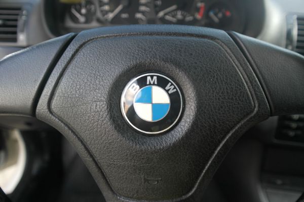 00年Bmw 318i 1.9  照片6