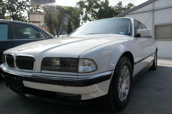 1995年Bmw 740i 輕鬆入主大七 照片3