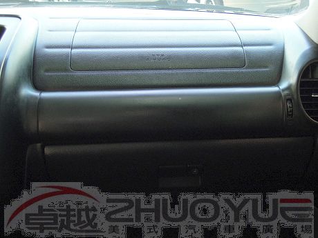 2002Lexus 凌志 IS 200 照片8