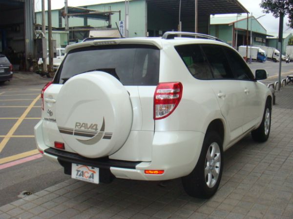 TOYOTA RAV4 照片2