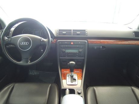 Audi 奧迪 A4 1.8T  照片2