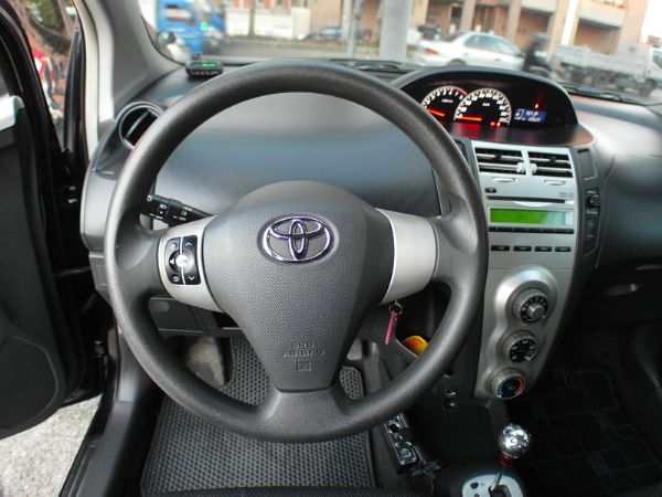 Toyota Yaris G版 照片10