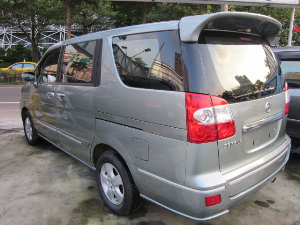 Nissan Qrv 8人座 2.5 綠 照片2