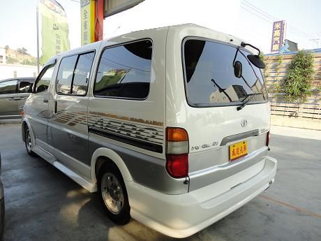 Toyota豐田 Hiace Solem 照片10