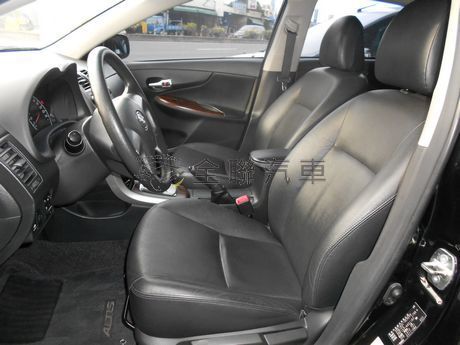 Toyota 豐田 2011 Altis 照片3