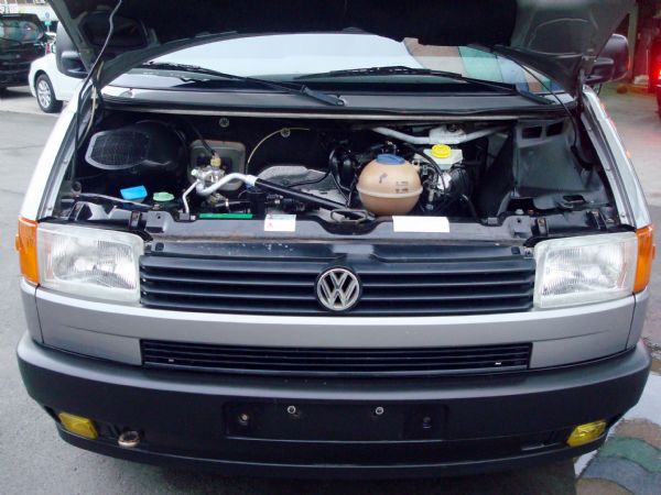 VW福斯 T4 01年 2.0灰 照片5