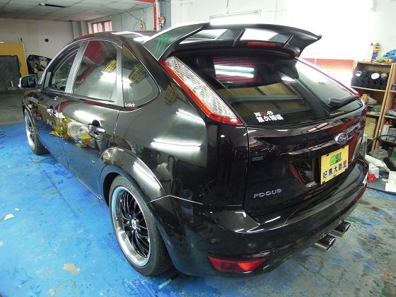 Ford 福特 Focus 1.8  照片10