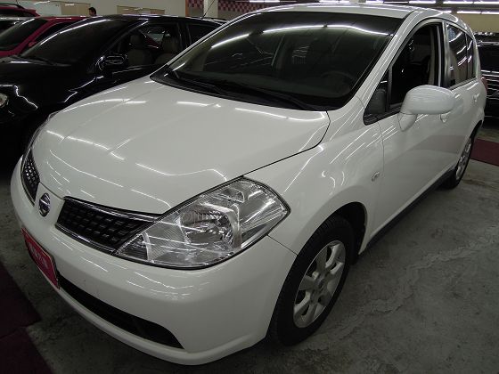 Nissan 日產 Tiida 照片1