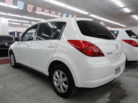 Nissan 日產 Tiida 照片9