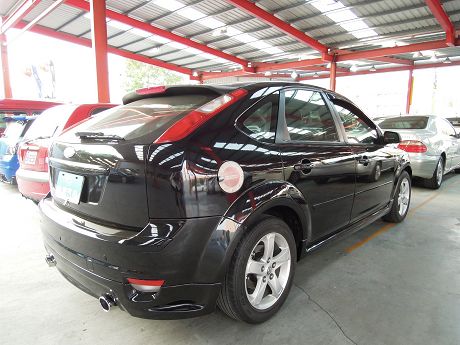 Ford 福特 Focus 2.0 5D 照片10