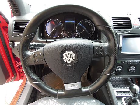 VW 福斯 Golf R32 照片6