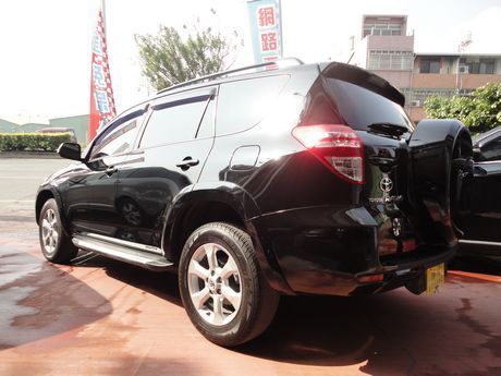 Toyota豐田 RAV4 照片9