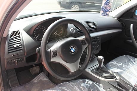 BMW 寶馬 1系列 120 i 照片3