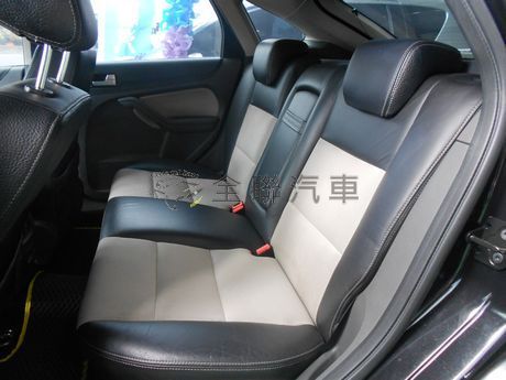 Ford 福特 Focus 2.0 5D 照片4