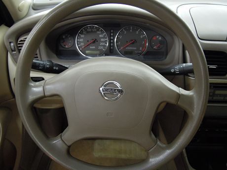 Nissan 日產 Sentra M1 照片5