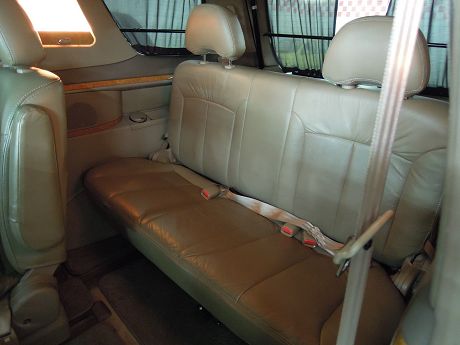 Nissan 日產 Serena QRV 照片5