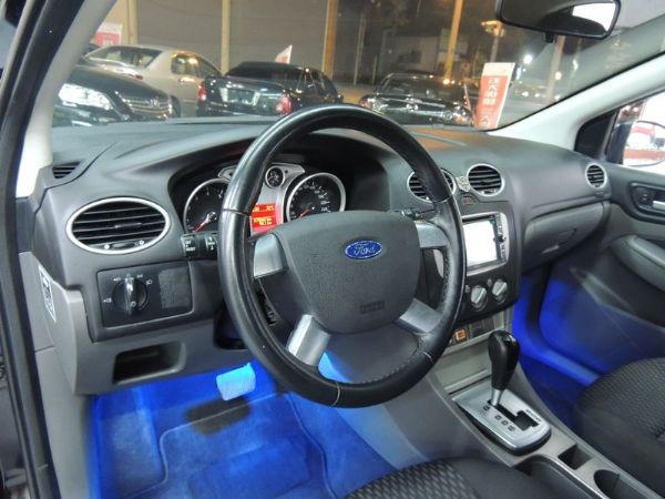 Ford 福特 Focus 黑色 1.8 照片3