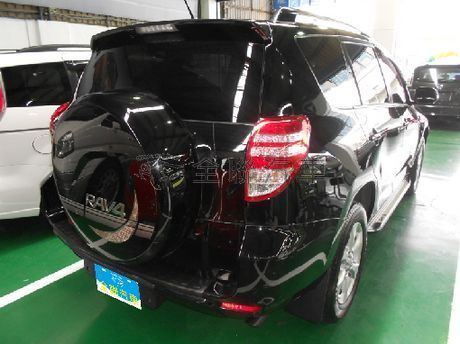 Toyota 豐田 RAV4 照片10