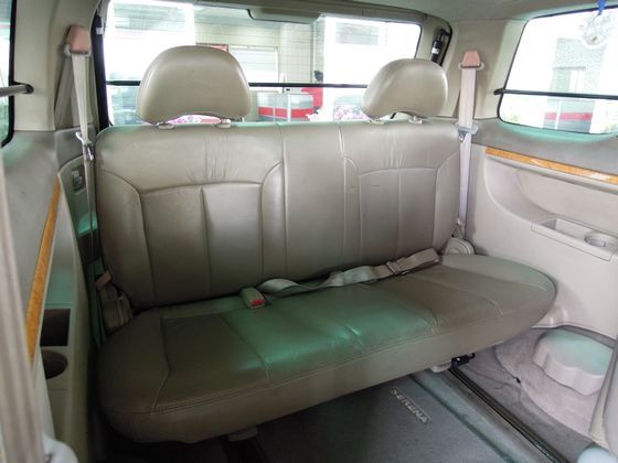 Nissan 日產 Serena QRV 照片6