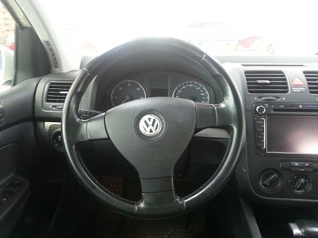 VW 福斯 Golf TDi 照片4