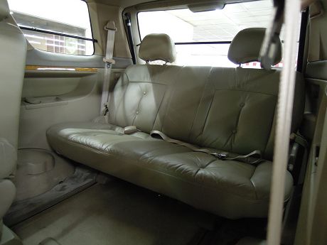 Nissan 日產 Serena QRV 照片8