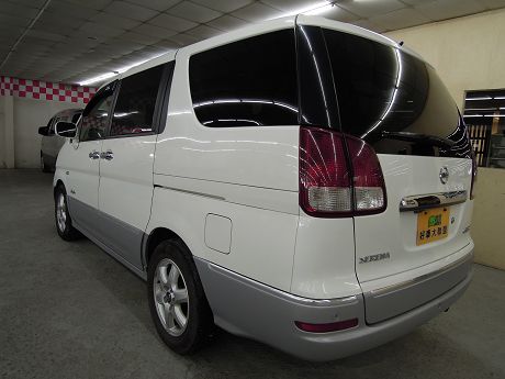 Nissan 日產 Serena QRV 照片10