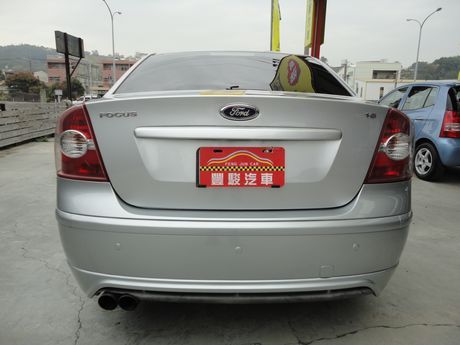 Ford 福特 Focus 1.8 照片10