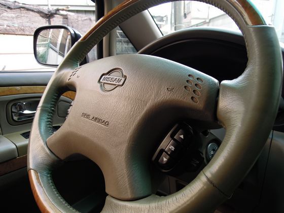 Nissan 日產 Serena QRV 照片3