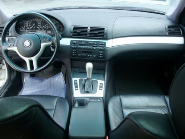 320I E46 BMW 01年2.0銀 照片4